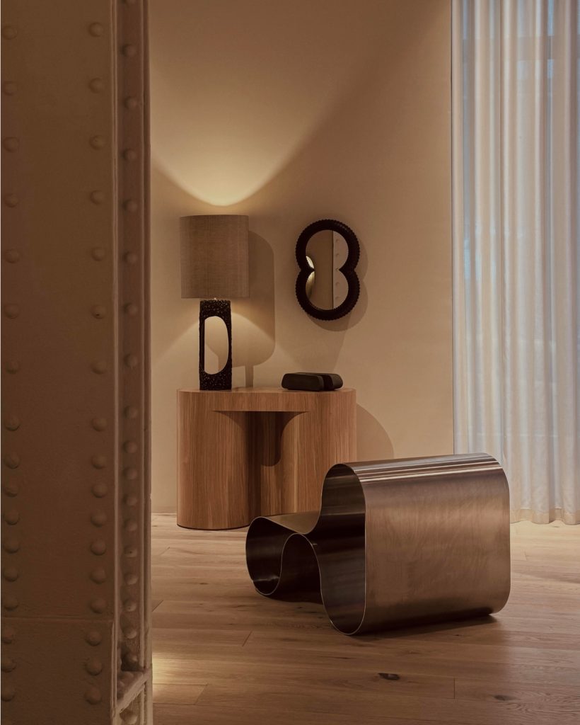 Eternity chair exhibited at the Studiotwentyseven New York gallery.